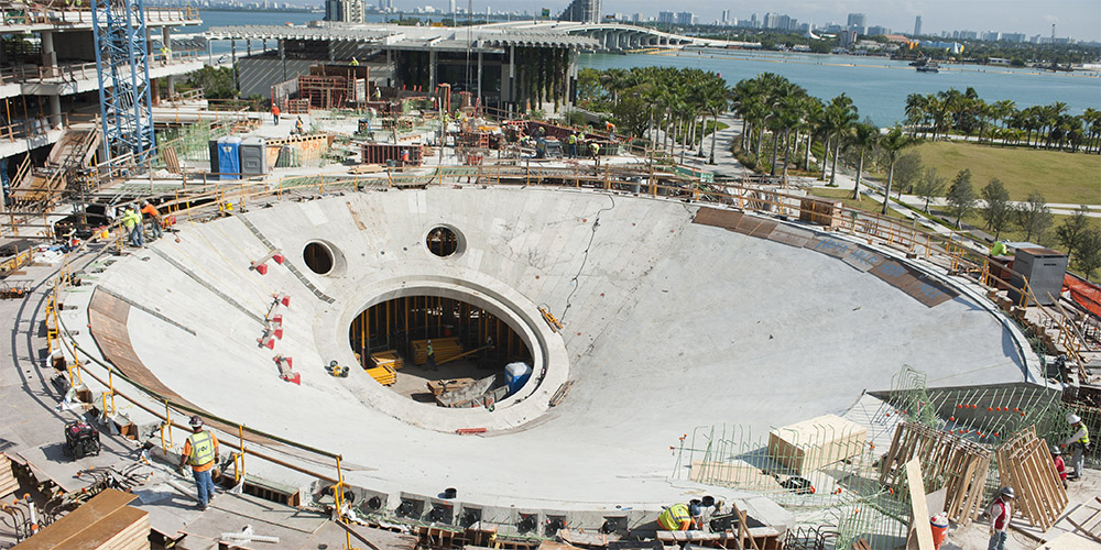 Construction continues after the concrete is poured in the aquarium.