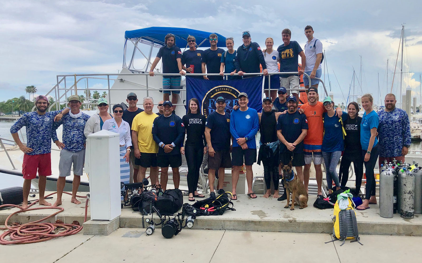 Reef project dive team at Rainbow Reef