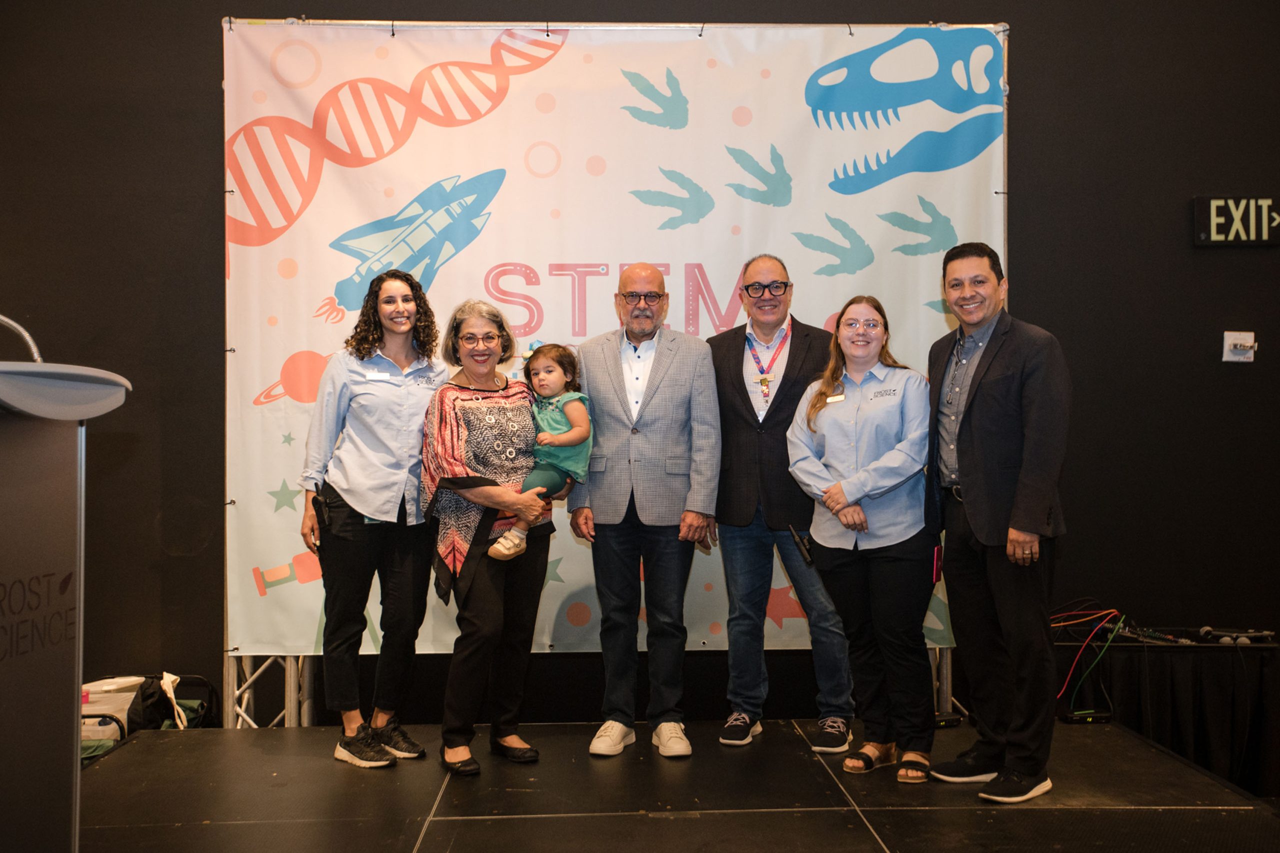 Analisa Duran, Mayor Daniella Levine Cava, Dr Jose Dotres, Dr. Douglas Roberts, Meg Teuber & Cristian Carranza-9695 (1)