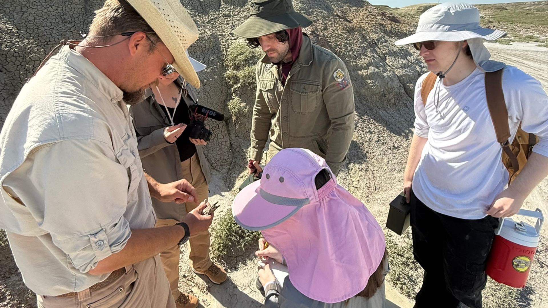 Frost Science Digging Expeditions July 2026 - August Science Story Images5 Frost Science Digging Expeditions July 2026 - August Science Story Images5